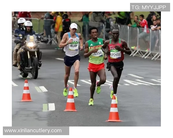 北京足球队实力揭秘:从战术分析到球员风采的全面探讨 北京足球队实力揭秘:从战术分析到球员风采的全面探讨