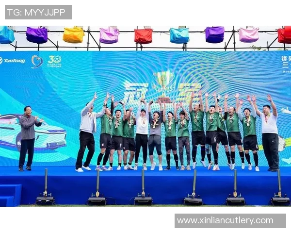 最新足球团队协作排名揭晓上海足球队稳居榜首引关注 最新足球团队协作排名揭晓上海足球队稳居榜首引关注