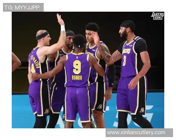 吉诺比利与湖人对决的经典瞬间回顾与战术分析