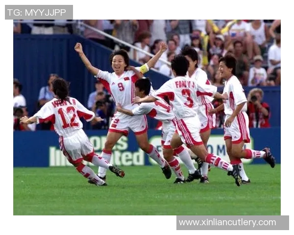 提华纳与华拉古斯的激烈对决揭示了足球战术与团队合作的重要性 提华纳与华拉古斯的激烈对决揭示了足球战术与团队合作的重要性