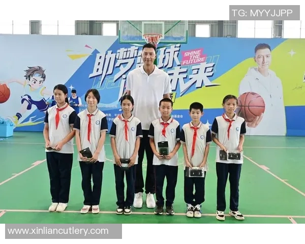 易建联的篮球传奇之路：从少年梦想到国际赛场的辉煌成就与影响力