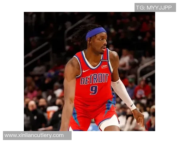 杰拉米格兰特在NBA赛季中的表现分析与未来发展潜力探讨