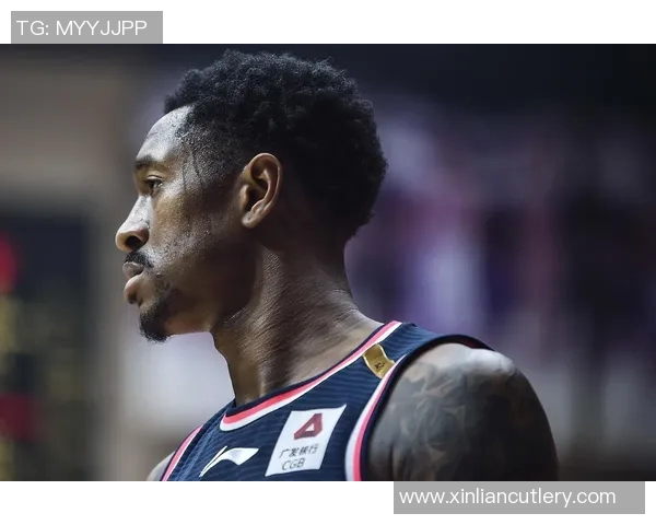 马尚布鲁克斯的篮球之路与职业生涯的辉煌成就探秘 马尚布鲁克斯的篮球之路与职业生涯的辉煌成就探秘