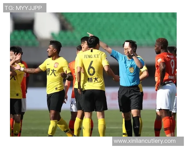 北京人和迎战恒大争夺中超积分榜关键战役双方球员状态成焦点