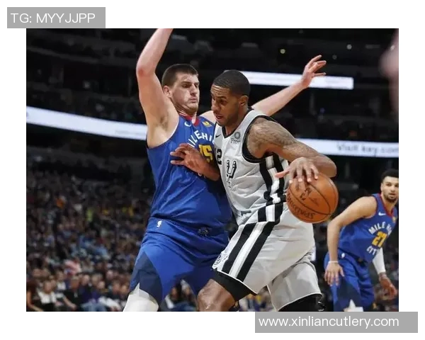 马赛与里阿波罗的较量：一场足球盛宴的精彩对决与战术分析