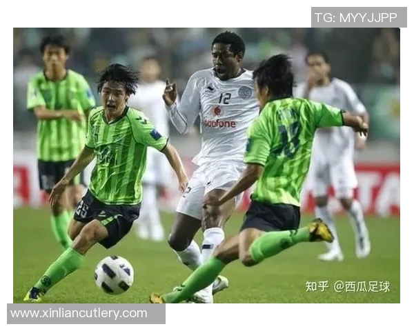 全北现代与水原三星激战K联赛争夺战精彩回顾与分析 全北现代与水原三星激战K联赛争夺战精彩回顾与分析