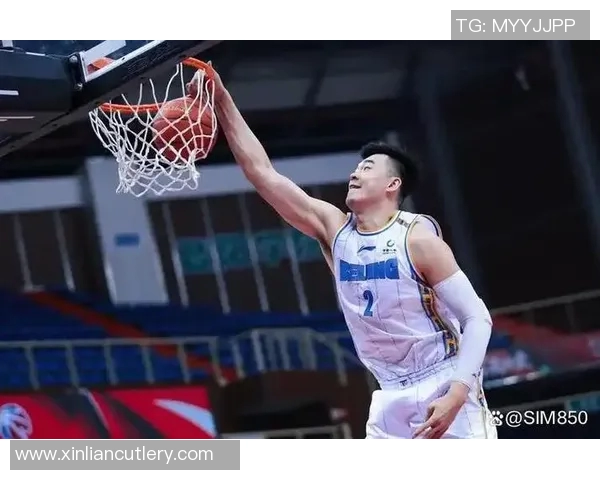 李慕豪:从青涩少年到篮球场上的璀璨明星之路 李慕豪:从青涩少年到篮球场上的璀璨明星之路