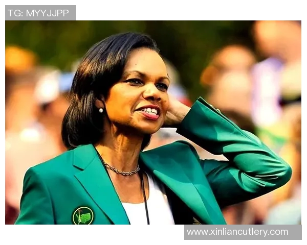 赖斯的崛起与影响力分析：从学术界到政坛的多重角色探讨